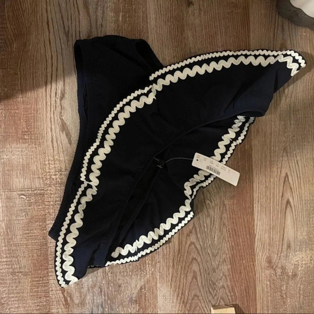 NWT J.Crew One-Shoulder Piqué Nylon Bikini Top